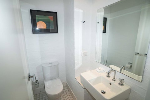 Myuna Holiday Apartments - Sydneys Hotel 4