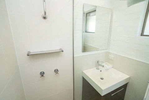 Myuna Holiday Apartments - Sydneys Hotel 5