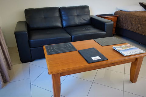 Pacific Palms Motor Inn - Sydneys Hotel 6