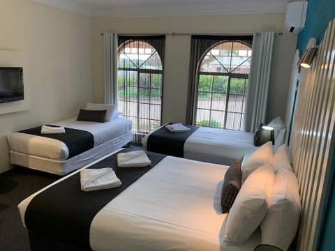 Heritage Motor Inn Goulburn - Sydneys Hotel 5
