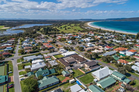 Albany Holiday Units - Sydneys Hotel 0