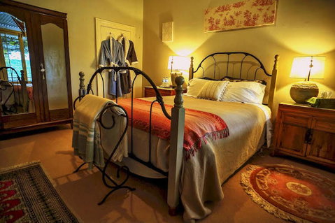 Cromwell House - Sydneys Hotel 6