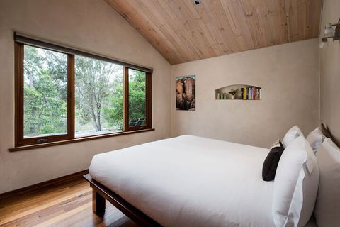 Aiyana Retreat - Sydneys Hotel 7