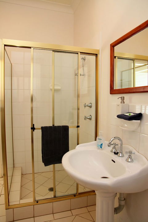 Apartments On The Park - Sydneys Hotel 3