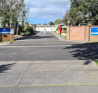 Chelsea Holiday Park - Sydneys Hotel