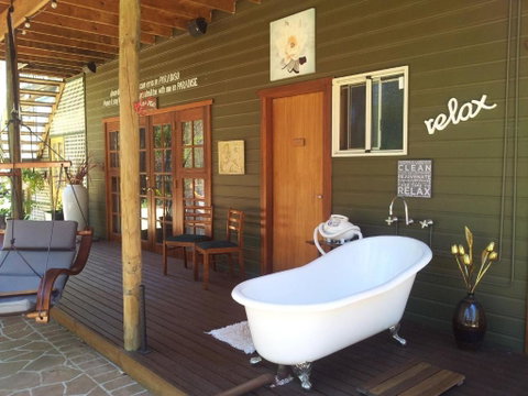 Natures Paradise - Sydneys Hotel 0
