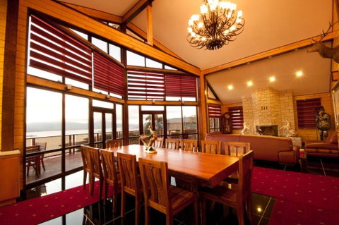 Scandinavian Castle - Sydneys Hotel 5
