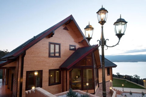Scandinavian Castle - Sydneys Hotel 4