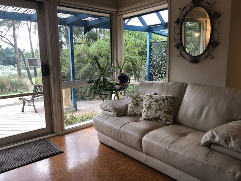 Countryside Connections Spa Cottage - Sydneys Hotel 2