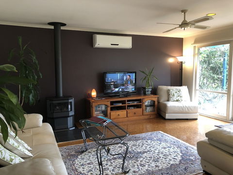 Countryside Connections Spa Cottage - Sydneys Hotel 4