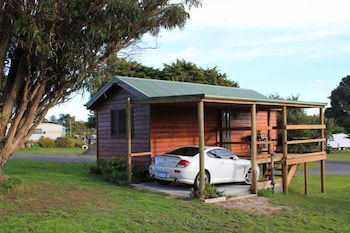 Abel Tasman Caravan Park - Sydneys Hotel 0
