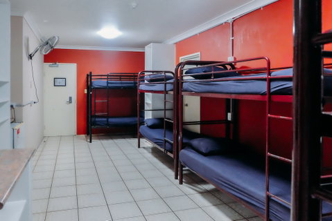 Brisbane Backpackers Resort - Hostel - Sydneys Hotel 5