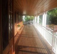 B  B on Sunrise - Sydneys Hotel