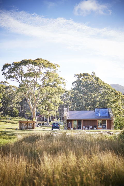 Adventure Bay Retreat - Sydneys Hotel 0