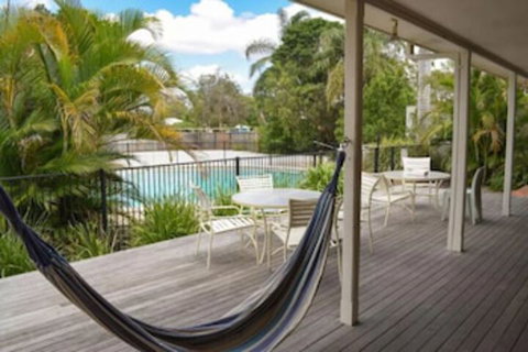 Flashpackers Hervey Bay Hostel - Sydneys Hotel 0