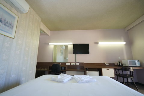 Olympia Motel - Sydneys Hotel 6