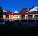 Laurelville - Sydneys Hotel