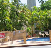 Emerald Gardens Motel  Apartments - Sydneys Hotel