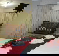 The Retreat - Sydneys Hotel