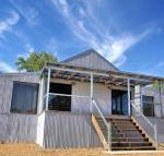 Black Sheep Inn - Sydneys Hotel