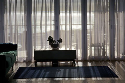 Penguin Beachfront Apartments - Sydneys Hotel 6