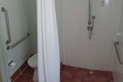 NRMA Capricorn Yeppoon Holiday Park - Sydneys Hotel 6