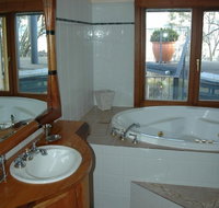 The Point Jindabyne - Sydneys Hotel