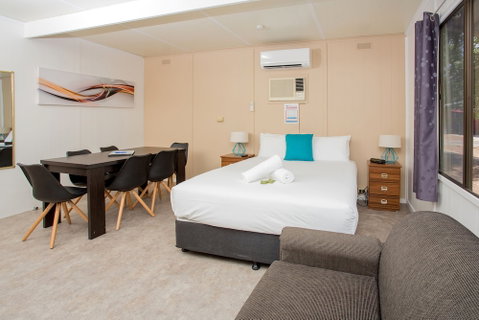 Big4 Shepparton Park Lane - Sydneys Hotel 3