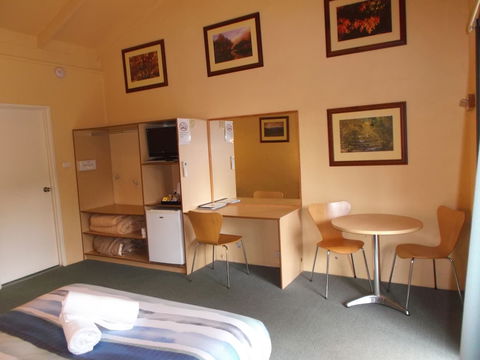 Harrietville Hotel Motel - Sydneys Hotel 5