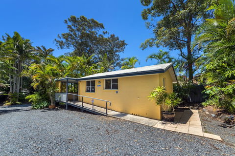 Safety Beach Ocean Bungalows - Sydneys Hotel 3