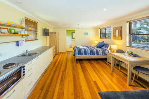 Safety Beach Ocean Bungalows - Sydneys Hotel 6