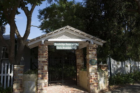Rosebridge House Bed & Breakfast Adult Retreat - Sydneys Hotel 2