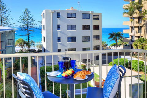 Surf Dance - Sydneys Hotel 7