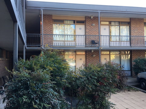 Red Cedars Motel - Sydneys Hotel 2