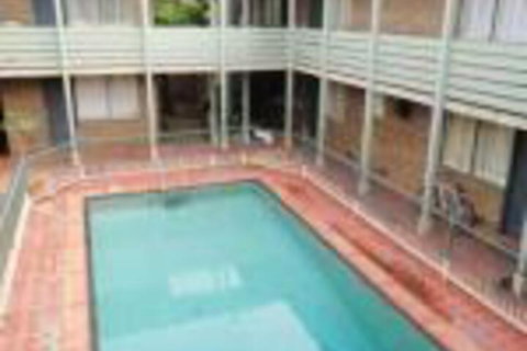 Stayinn Motel - Sydneys Hotel 0
