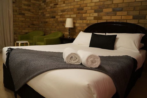 Magdala Motor Lodge & Lakeside Restaurant - Sydneys Hotel 7