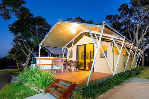 Reflections Holiday Parks Bonny Hills - Sydneys Hotel 4