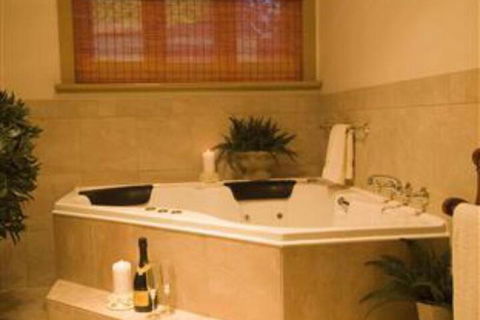 Port Willunga Cottages - Sydneys Hotel 3