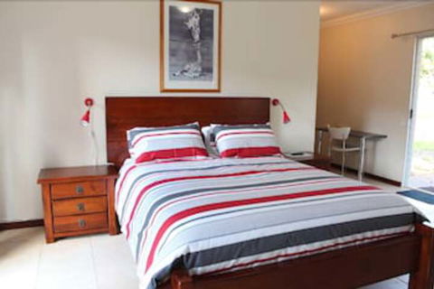 Avocados Accommodation - Sydneys Hotel 6