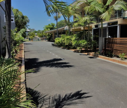 Sunseeker Motel - Sydneys Hotel 1