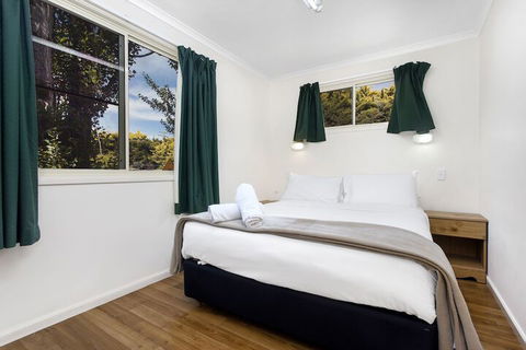Armidale Tourist Park - Sydneys Hotel 5