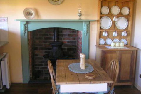 Valleyfield Cottage - Sydneys Hotel 5