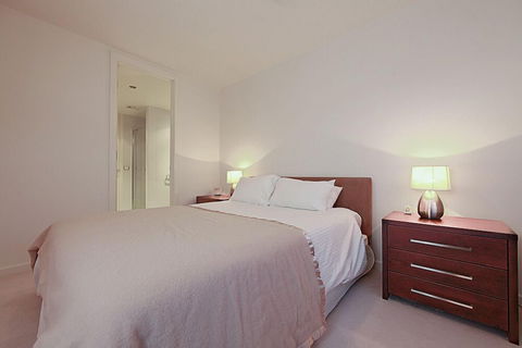 Accommodate Canberra - Trieste - Sydneys Hotel 4