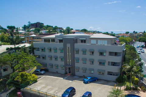 Hampton Court Apartments - Sydneys Hotel 1