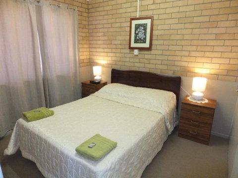 Sunrise Units - Sydneys Hotel 2