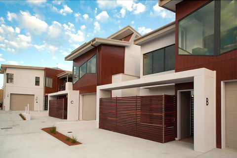 Albany Waves - Sydneys Hotel 1