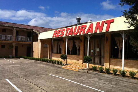 Alexander The Great Motel - Sydneys Hotel 2