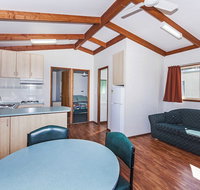 Naracoorte Holiday Park - Sydneys Hotel