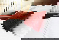 Little Norfolk Bay Events & Chalets - Sydneys Hotel 0