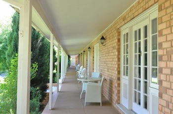 Poplars At Mittagong - Sydneys Hotel 3